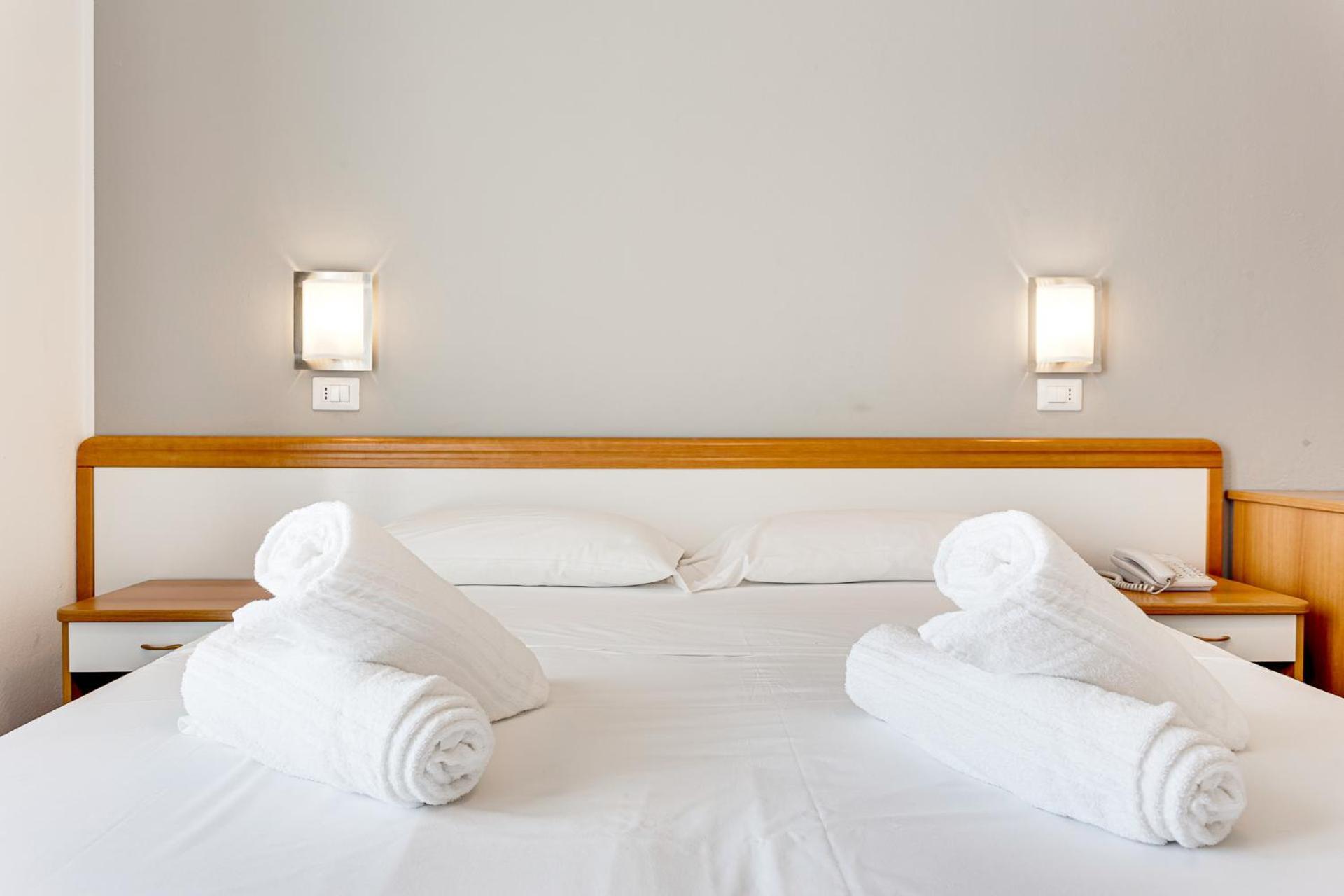 Hotel Schiller تّشيرفييا المظهر الخارجي الصورة