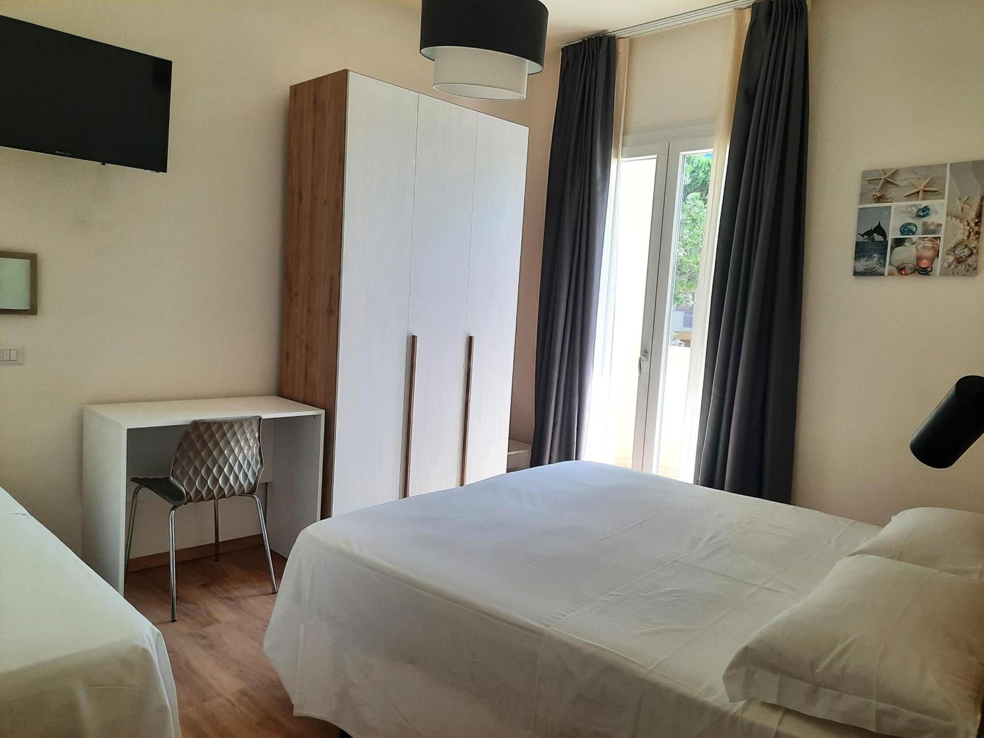 Hotel Schiller تّشيرفييا المظهر الخارجي الصورة