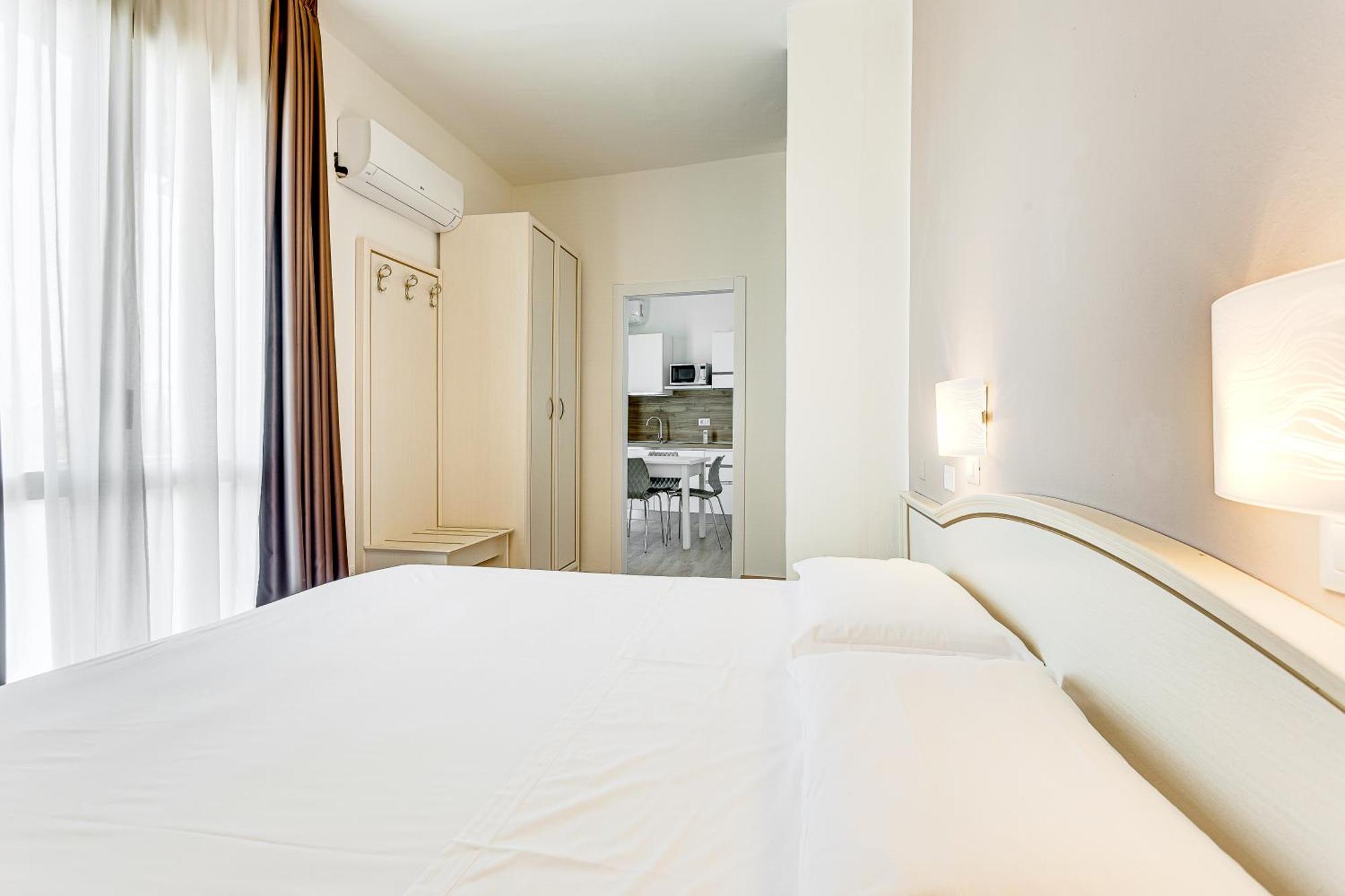 Hotel Schiller تّشيرفييا المظهر الخارجي الصورة