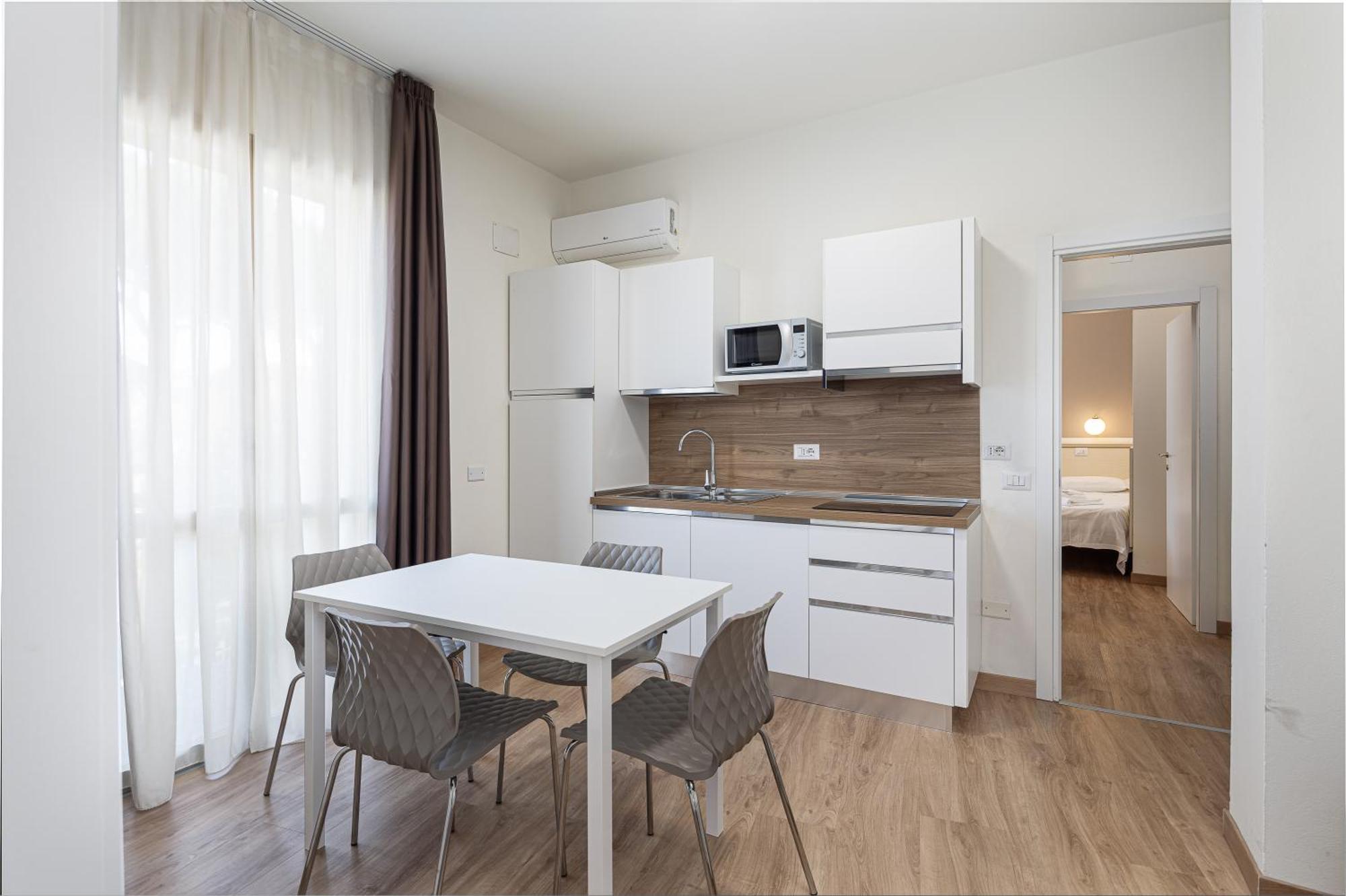 Hotel Schiller تّشيرفييا المظهر الخارجي الصورة